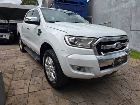 FORD RANGER 3.2 XLT 4X4 CD 20V DIESEL 4P AUTOMÁTICO FORD RANGER 3.2 XLT 4X4 CD 20V DIESEL 4P AUTOMÁTICO